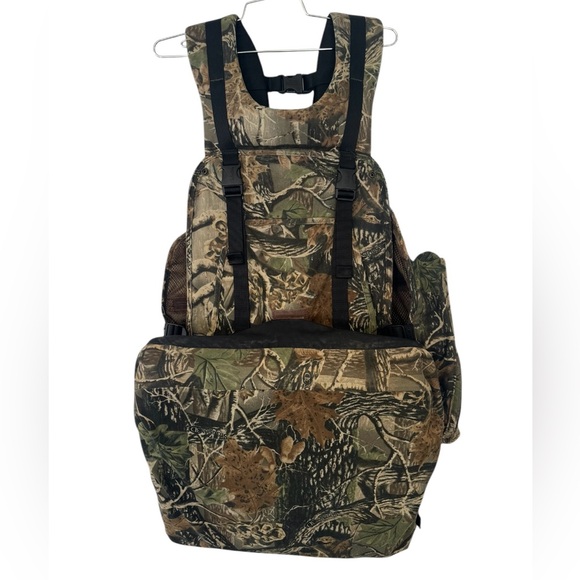 Cabela’s Camo Hunting Vest with Seat & Turkey Call Case Small-Large - Picture 2 of 13